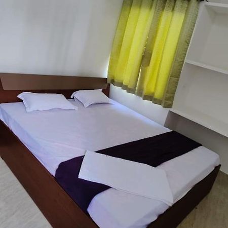 Glamour Palace Hotell Gaya Eksteriør bilde